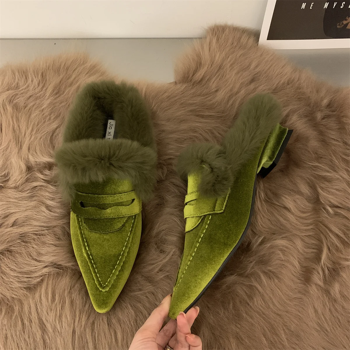 Women's Slippers Plush Flat Bottomed Mule Fashion Pointed Slippers Indoor and Outdoor Sexy Cotton Thermal Slippers Winter 2024 Women's Slippers Plush Flat Bottomed Mule Fashion Pointed Slippers Indoor and Outdoor Sexy Cotton Thermal Slippers Winter 2024