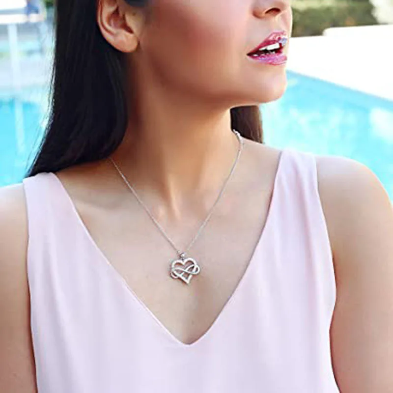 Huitan Silver Color Love Heart Necklace for Women Full with Sparkling CZ Engagement Wedding Bridal Necklaces New Fashion Jewelry Huitan Silver Color Love Heart Necklace for Women Full with Sparkling CZ Engagement Wedding Bridal Necklaces New Fashion Jewelry