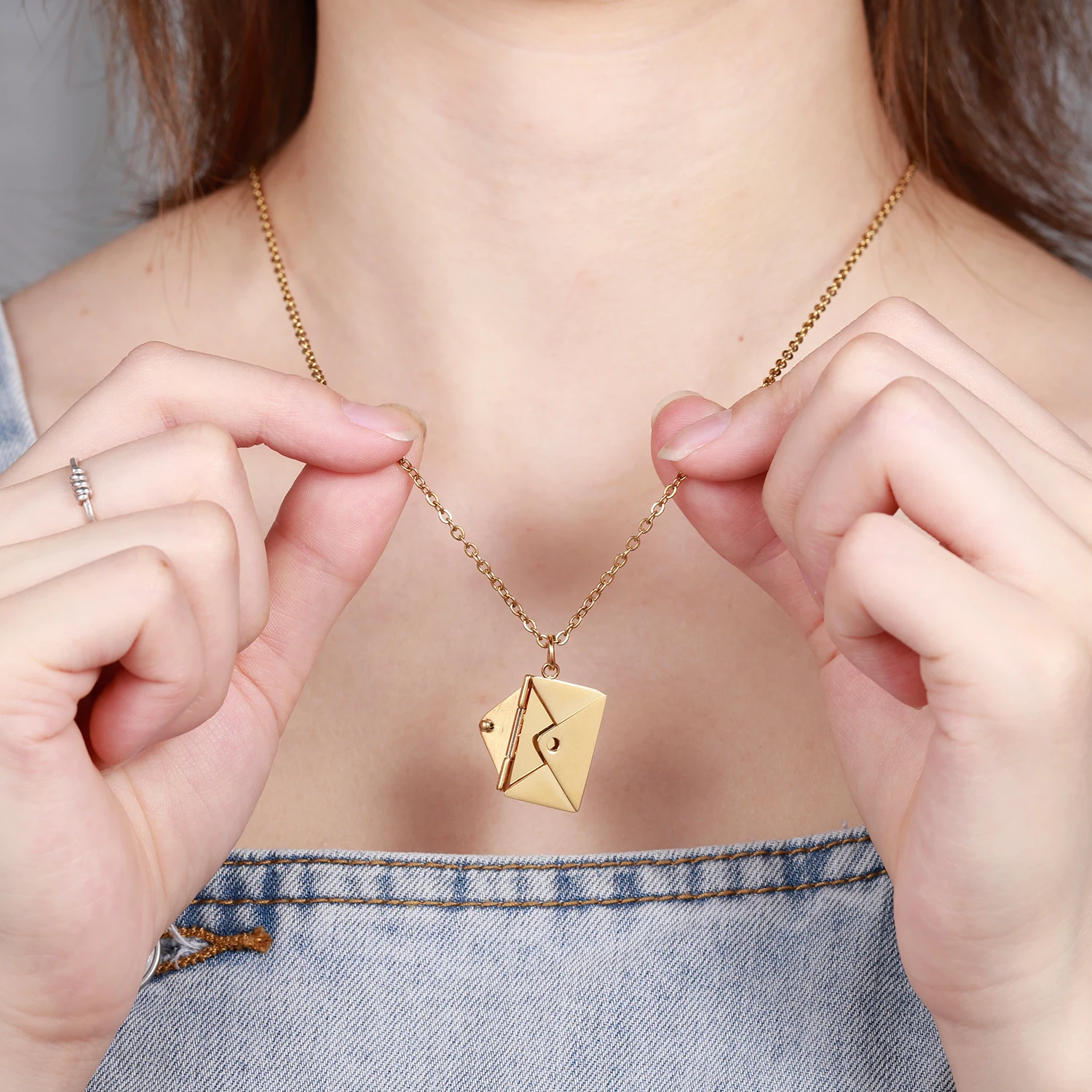 Love Letter Envelope Pendant Necklace Customized Stainless Steel Jewelry Confession Love You for Valentine Day Mother Day Gift Love Letter Envelope Pendant Necklace Customized Stainless Steel Jewelry Confession Love You for Valentine Day Mother Day Gift