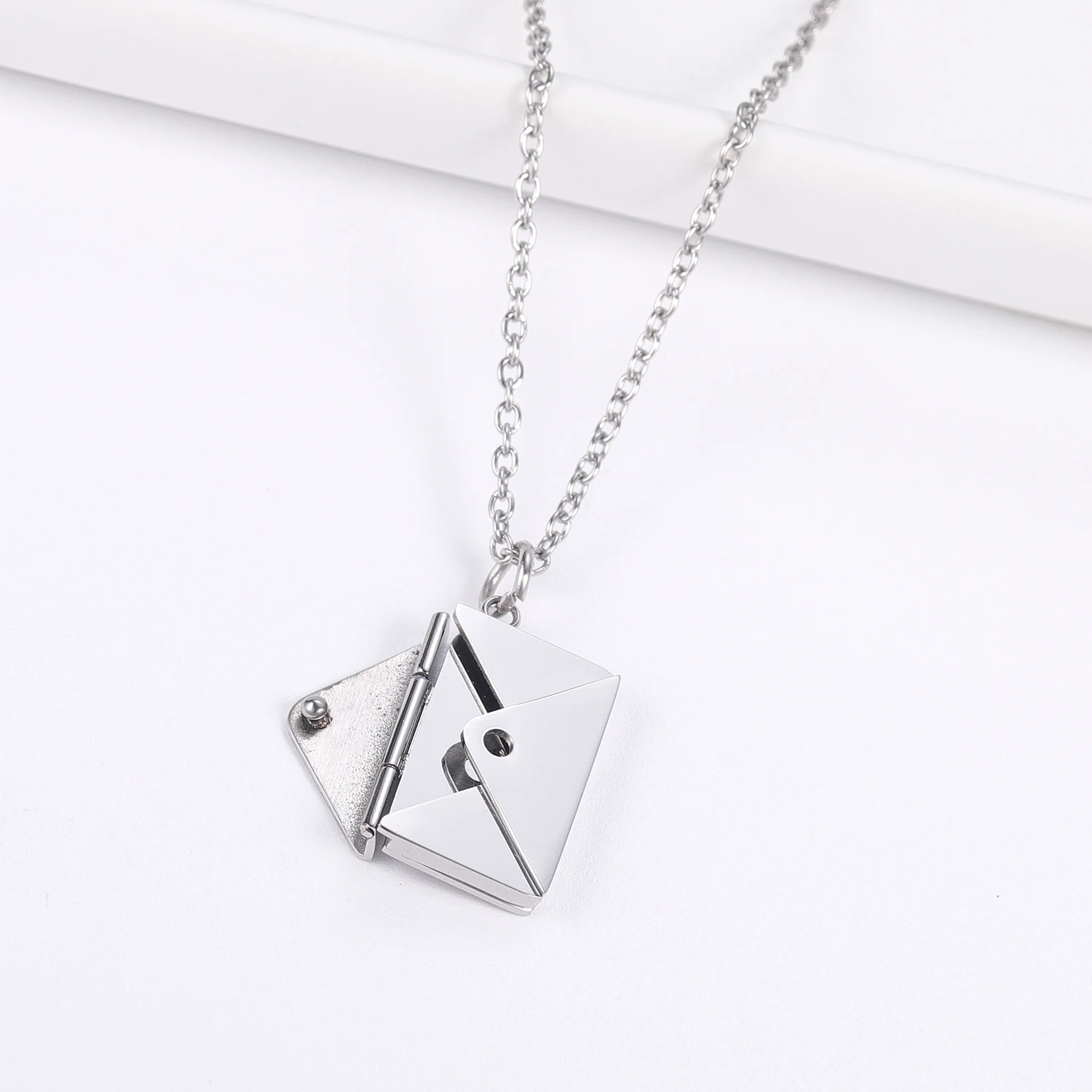 Love Letter Envelope Pendant Necklace Customized Stainless Steel Jewelry Confession Love You for Valentine Day Mother Day Gift Love Letter Envelope Pendant Necklace Customized Stainless Steel Jewelry Confession Love You for Valentine Day Mother Day Gift