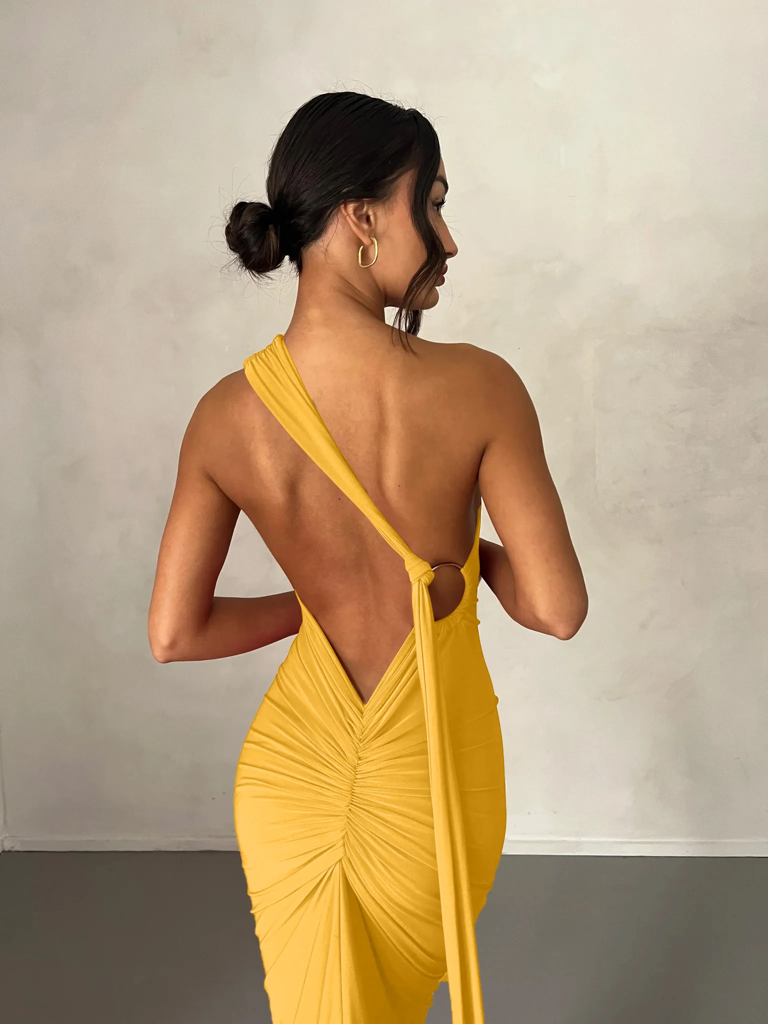 Hugcitar One Shoulder Backless Adjustable Scarf Loop Ruched Sexy Maxi Dress 2025 Women Elegant Y2K Streetwear Festival Outfit Hugcitar One Shoulder Backless Adjustable Scarf Loop Ruched Sexy Maxi Dress 2025 Women Elegant Y2K Streetwear Festival Outfit