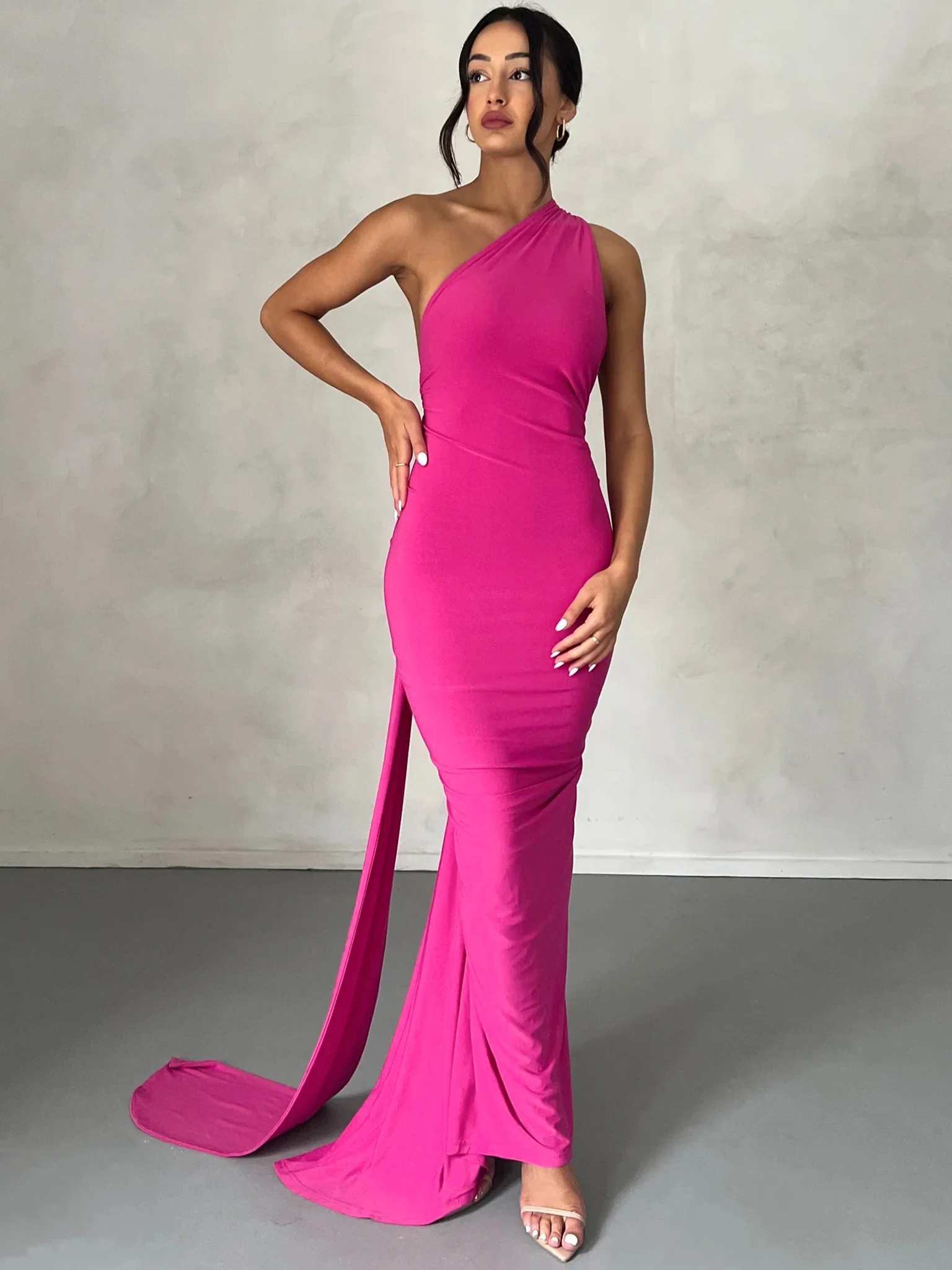 Hugcitar One Shoulder Backless Adjustable Scarf Loop Ruched Sexy Maxi Dress 2025 Women Elegant Y2K Streetwear Festival Outfit Hugcitar One Shoulder Backless Adjustable Scarf Loop Ruched Sexy Maxi Dress 2025 Women Elegant Y2K Streetwear Festival Outfit