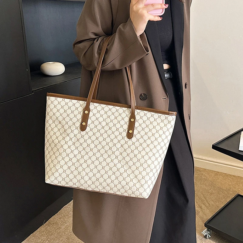 Large Capacity Shoulder Bag Women's PU Leather Handbag for Commuting and Casual Use Versatile Tote Bag Large Capacity Shoulder Bag Women's PU Leather Handbag for Commuting and Casual Use Versatile Tote Bag