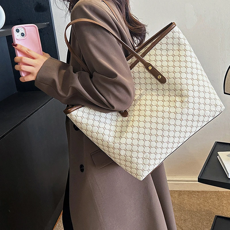 Large Capacity Shoulder Bag Women's PU Leather Handbag for Commuting and Casual Use Versatile Tote Bag Large Capacity Shoulder Bag Women's PU Leather Handbag for Commuting and Casual Use Versatile Tote Bag