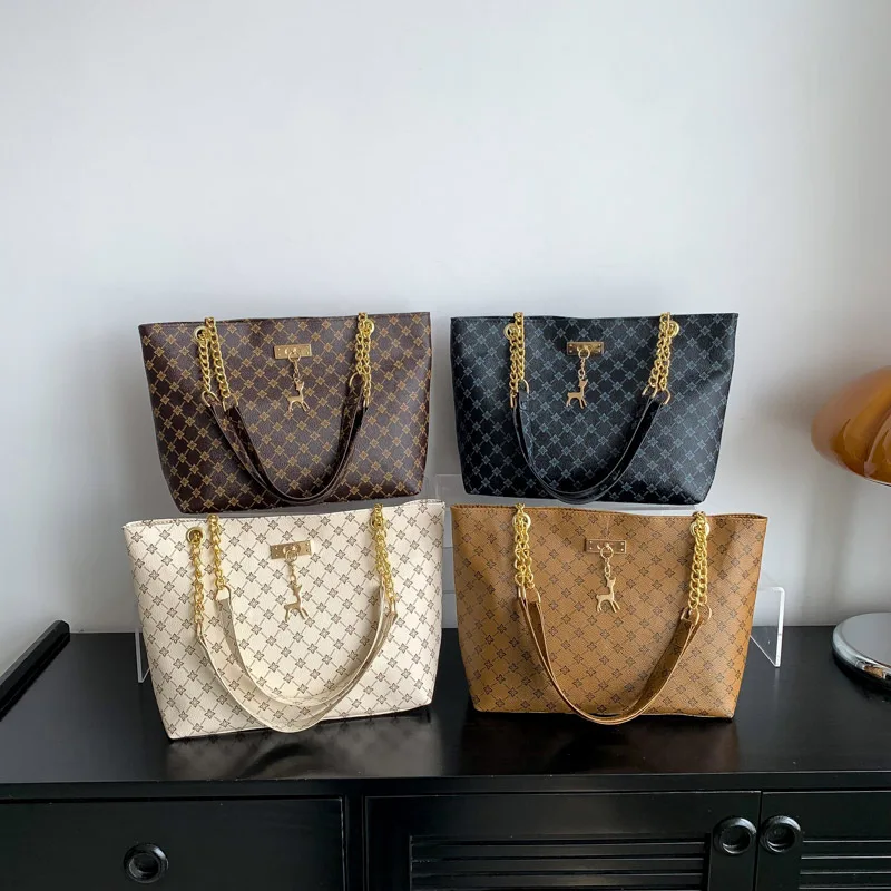 New Presbyopia Handbag Texture Soft Leather Large Capacity Tote Women Bag With Hanging Accessories Shoulder Bag New Presbyopia Handbag Texture Soft Leather Large Capacity Tote Women Bag With Hanging Accessories Shoulder Bag