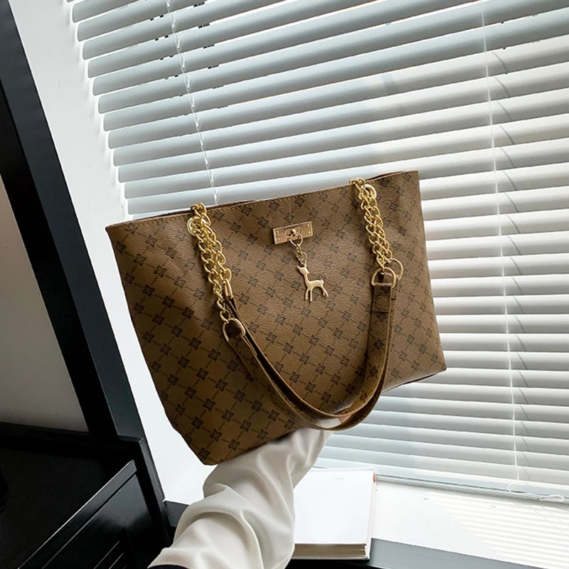 New Presbyopia Handbag Texture Soft Leather Large Capacity Tote Women Bag With Hanging Accessories Shoulder Bag New Presbyopia Handbag Texture Soft Leather Large Capacity Tote Women Bag With Hanging Accessories Shoulder Bag
