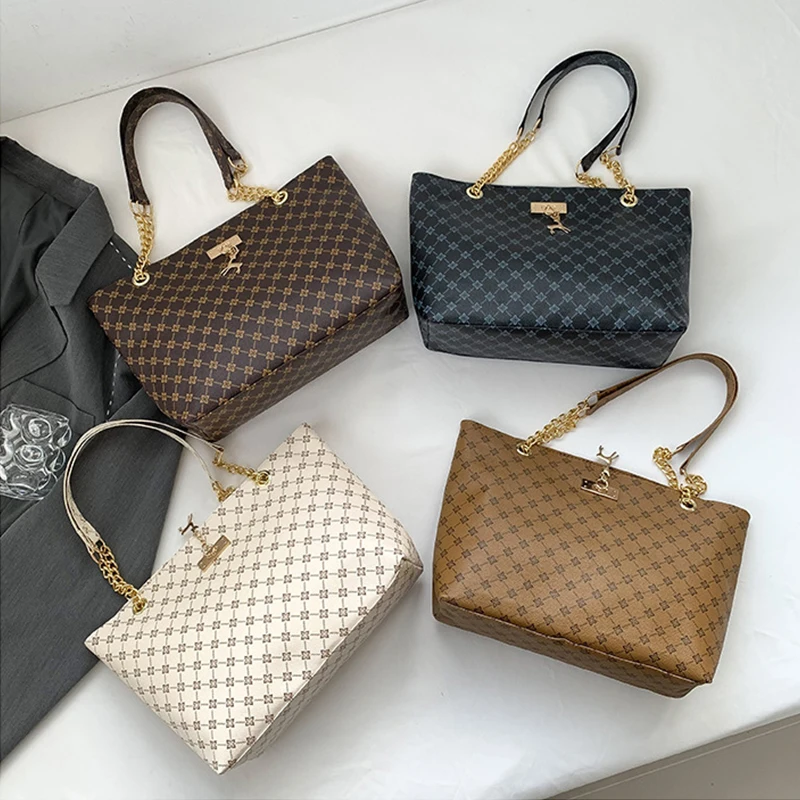 New Presbyopia Handbag Texture Soft Leather Large Capacity Tote Women Bag With Hanging Accessories Shoulder Bag New Presbyopia Handbag Texture Soft Leather Large Capacity Tote Women Bag With Hanging Accessories Shoulder Bag