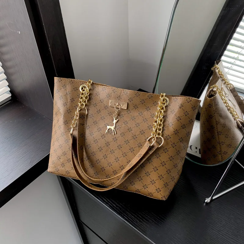 New Presbyopia Handbag Texture Soft Leather Large Capacity Tote Women Bag With Hanging Accessories Shoulder Bag New Presbyopia Handbag Texture Soft Leather Large Capacity Tote Women Bag With Hanging Accessories Shoulder Bag