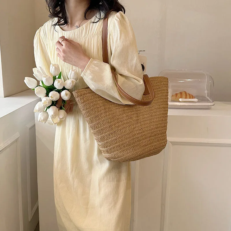 Women's Large Capacity Shoulder Bag Summer Straw Woven Basket Handbag Fashion Female Luxury Designer Beach Bag Bali Shopper Tote Women's Large Capacity Shoulder Bag Summer Straw Woven Basket Handbag Fashion Female Luxury Designer Beach Bag Bali Shopper Tote