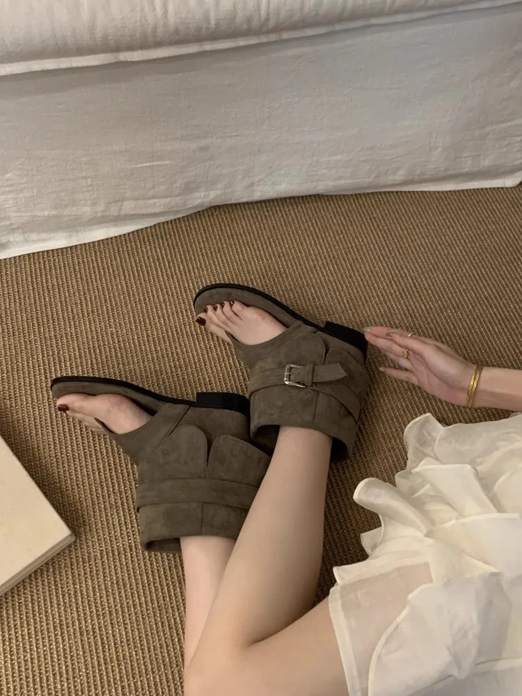 Women Peep Toe Boots2025 Summer New Flip Flops Luxury Vintage Cool Boots Breathable Comfortable Fashion Square Button Sandals Women Peep Toe Boots2025 Summer New Flip Flops Luxury Vintage Cool Boots Breathable Comfortable Fashion Square Button Sandals